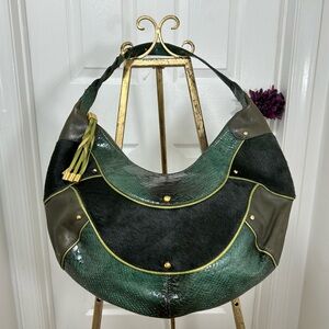 Elegant Green and Black Women's Bag